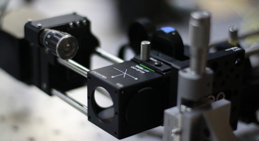 Laser Optics are used to measure the spectra of single molecuels in the Jiang Lab.